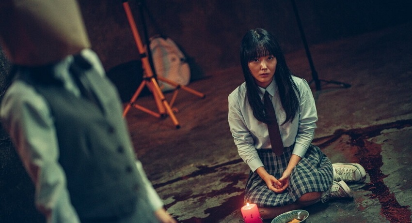 Два, три, призрак, приди! 2025  Игра с призраком